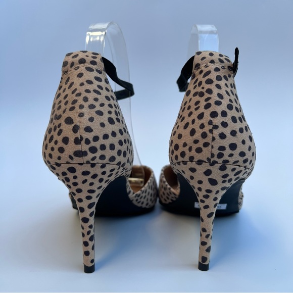 Torrid Cheetah Print Ankle Strap Pump Heals Size 8WW - Picture 8 of 12
